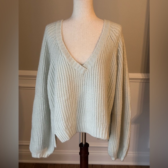 Savage x Fenty Fuzz Fit Knit Deep V-Neck Sweater Minty White size Large - Picture 4 of 14